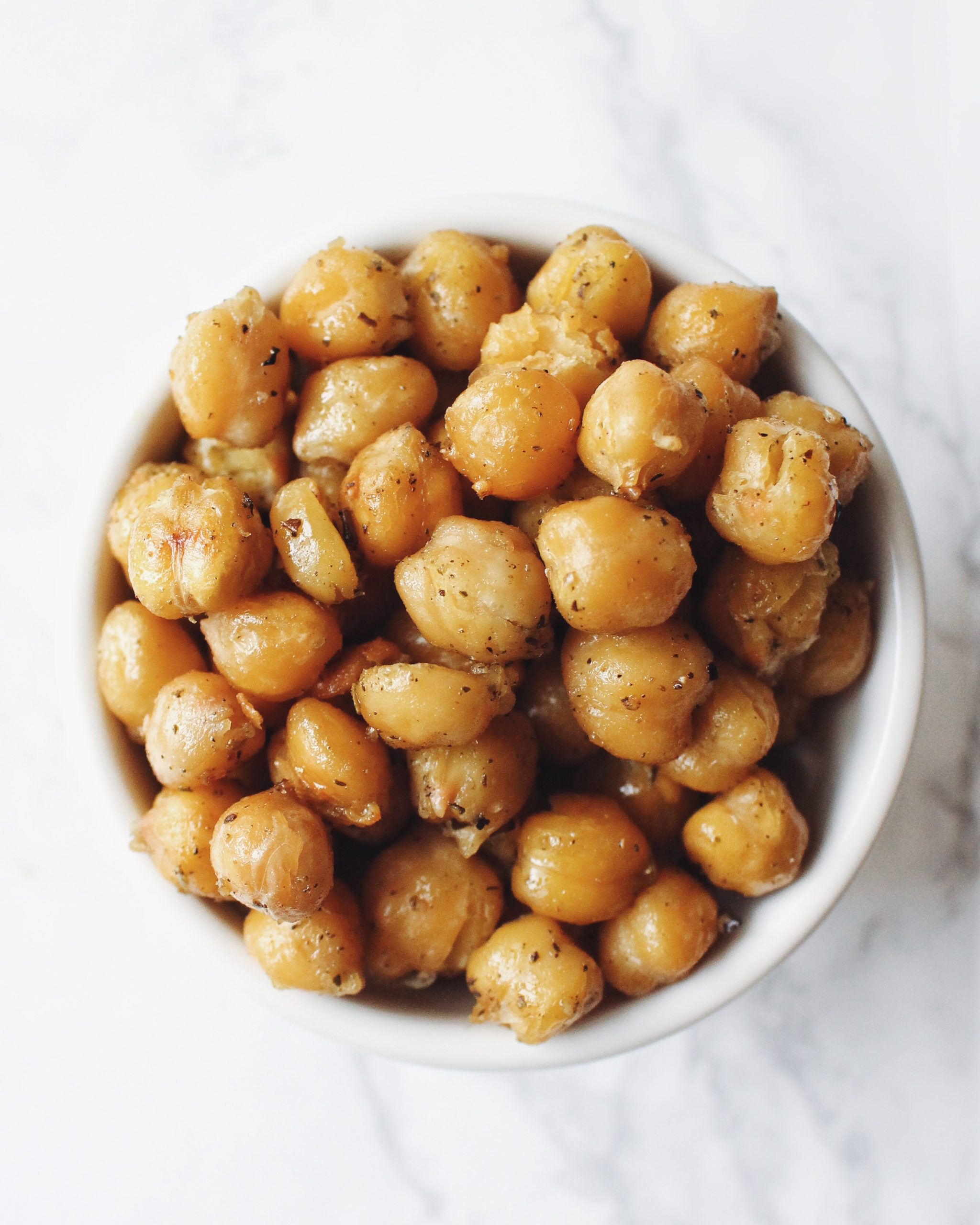 Crispy Roasted Chickpeas - Garlic & Herb Spiced Chickpeas