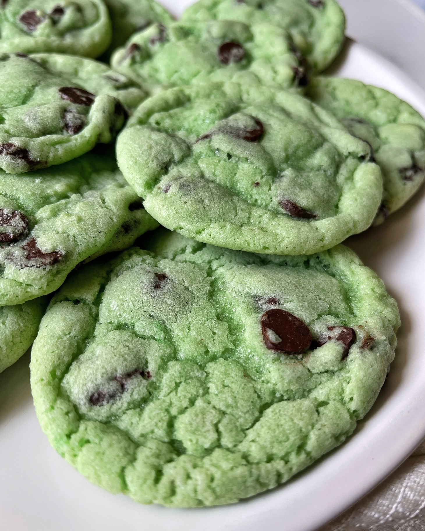 The Best Mint Chocolate Chip Cookie Recipe With Gluten-Free Option ...